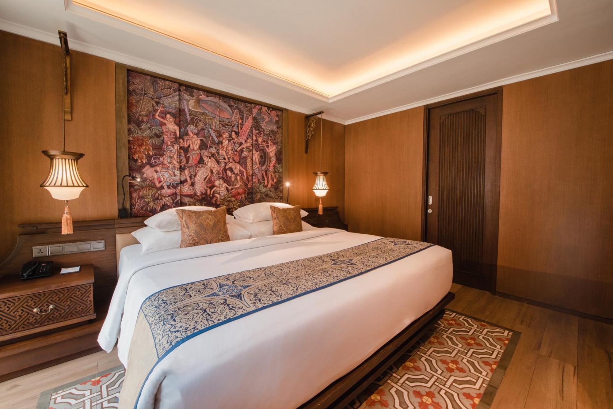 Ramayana Suites And Resort Kuta Lombok Exterior foto A bedroom at the hotel