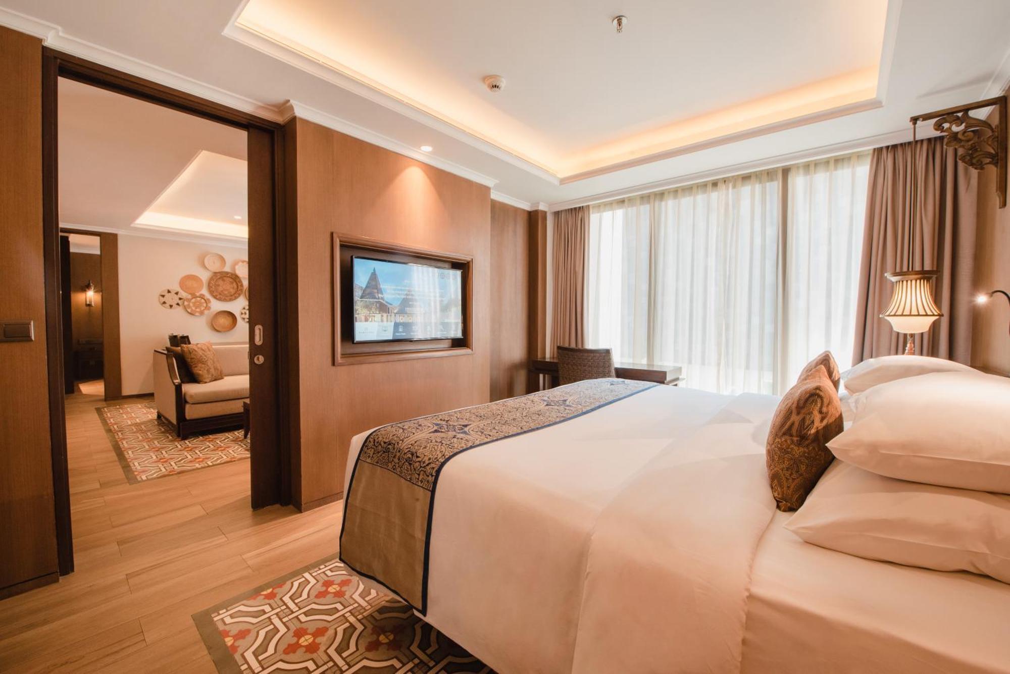 Ramayana Suites And Resort Kuta Lombok Exterior foto Suite at the hotel